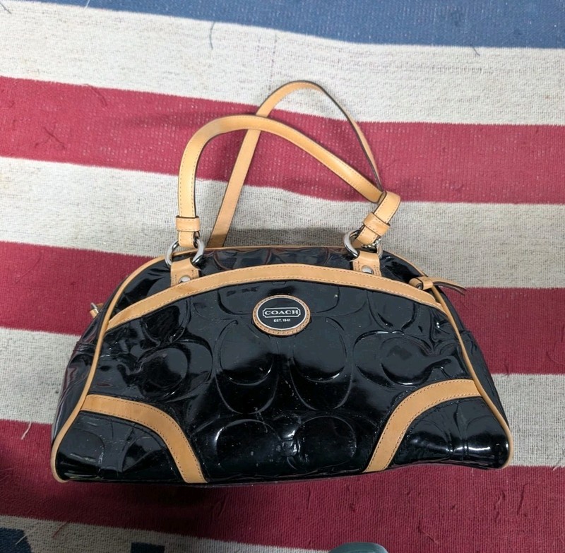 Coach Peyton Embossed Patent Leather Satchel Purse Black Tan Trim Style F20065