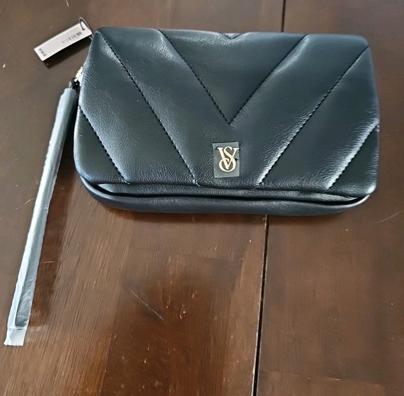 Victoria’s Secret Walletnappapub Sblack Genuine Leather Snap Closure New