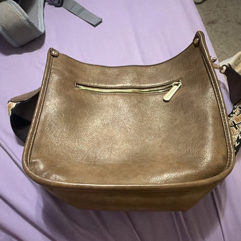 Wrangler brown Women’s Medium Crescent Crossbody/Shoulder Bag Detachable Strap,
