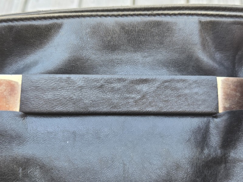 🍒Stylish 50s Black Leather Handbag/Clutch With Sueded Felt Lining Mid Century🍒 gallery