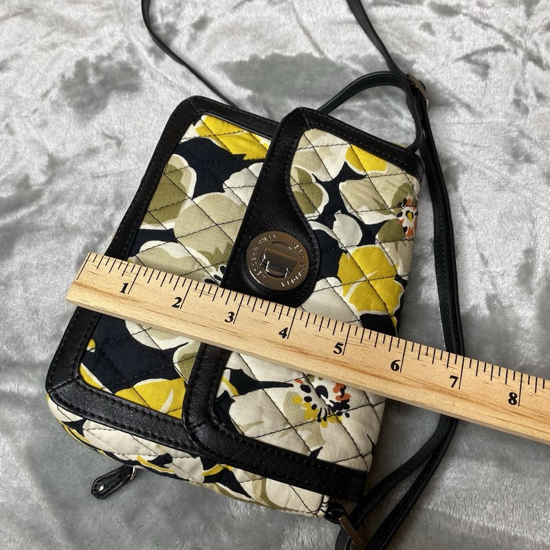 VERA BRADLEY Crossbody Patricia purse in DOGWOOD faux leather Turn Key bag gallery