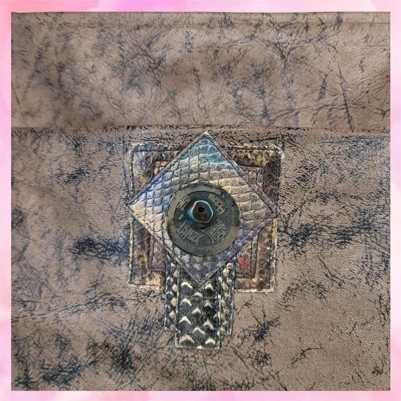 Pat Smiley Collection Vintage Leather Artisan Crossbody Bag gallery