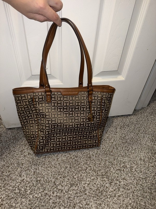 Tommy Hilfiger Logo Tote Bag Brown/Beige Zip Closure Double Handles Pockets