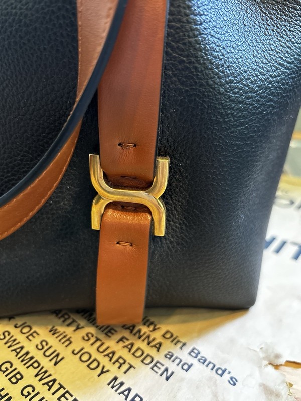 Chloé Darryl Small Bucket Bag Black Leather Crossbody Shoulder Bag Retail $1,990 gallery