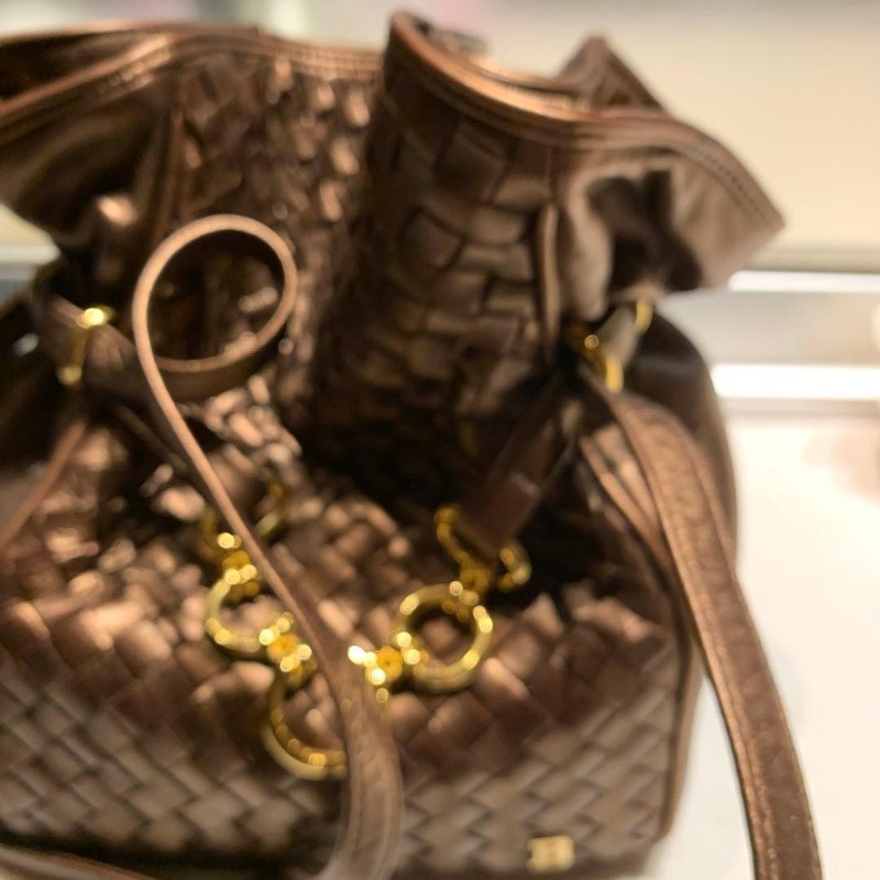 BALLY Bag ( ) to less than 1 7 of the purchase . 28a gallery