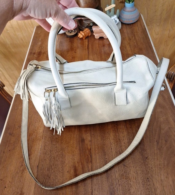 VITTORIA NAPOLI ANN Pebbled Leather Satchel Bag Handbag Beige With Tassels