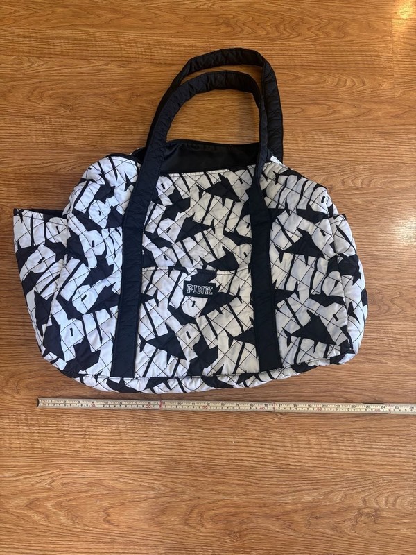PINK Victoria’s Secret duffle bag
