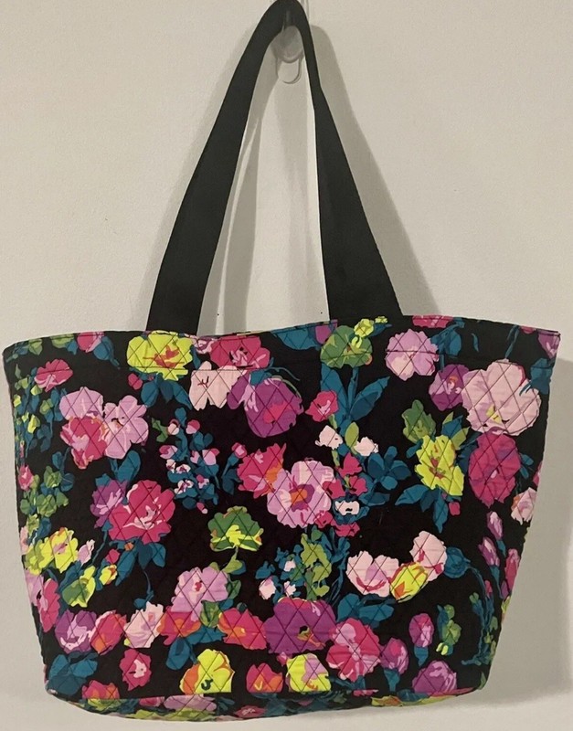 Vera Bradley Floral Quilted Tote Bag Handbag 13 1/2 In H x 15 In L x 10 In W gallery