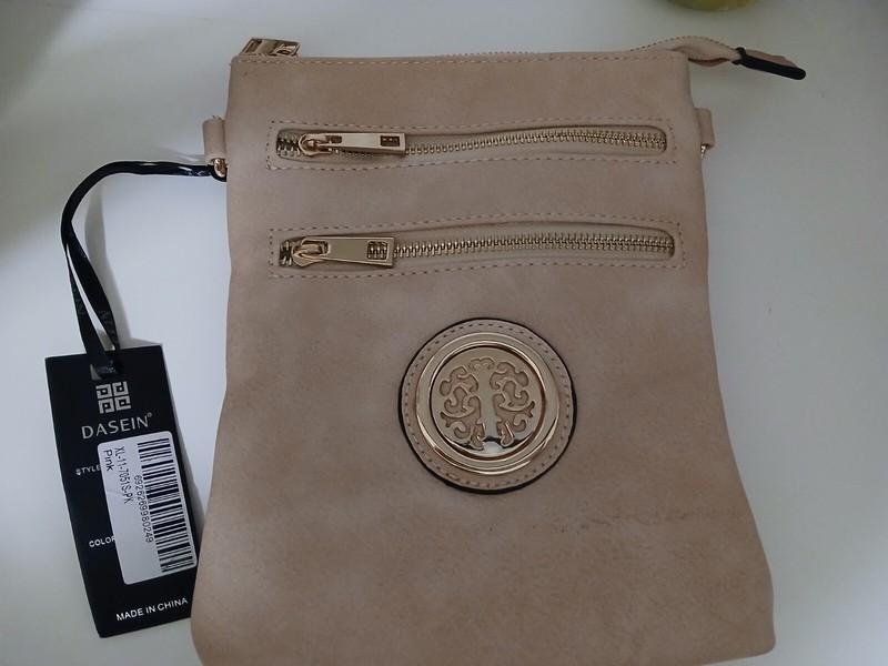 DASEIN BRAND NEW CROSSBODY BAG 9 1/4″ x 7 1/2″ Very light Pink Ivory Color