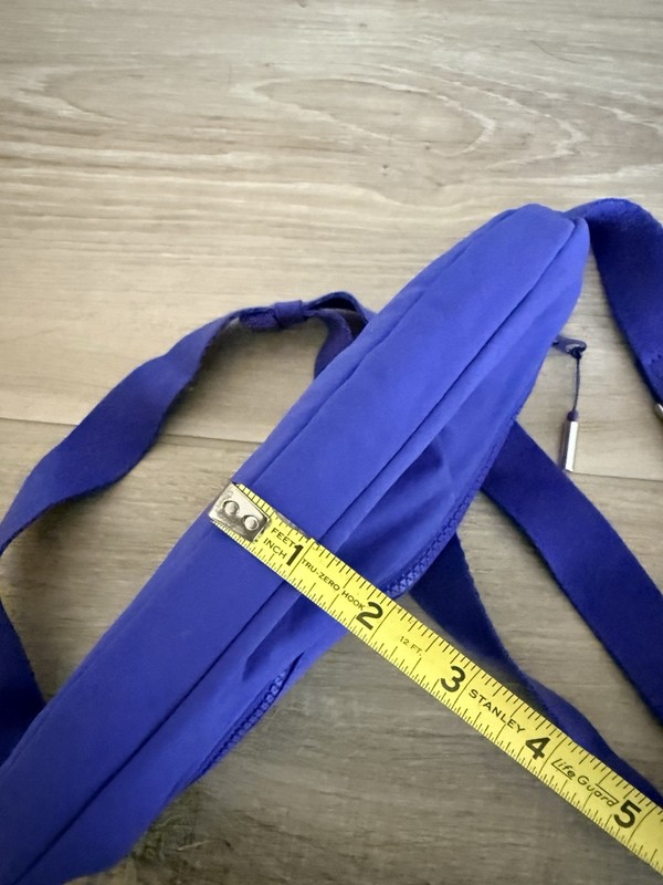 Athleta Waist Bag Fanny Pack Crossbody Kinetic Merlin Blue Purple Adjustable Sz gallery