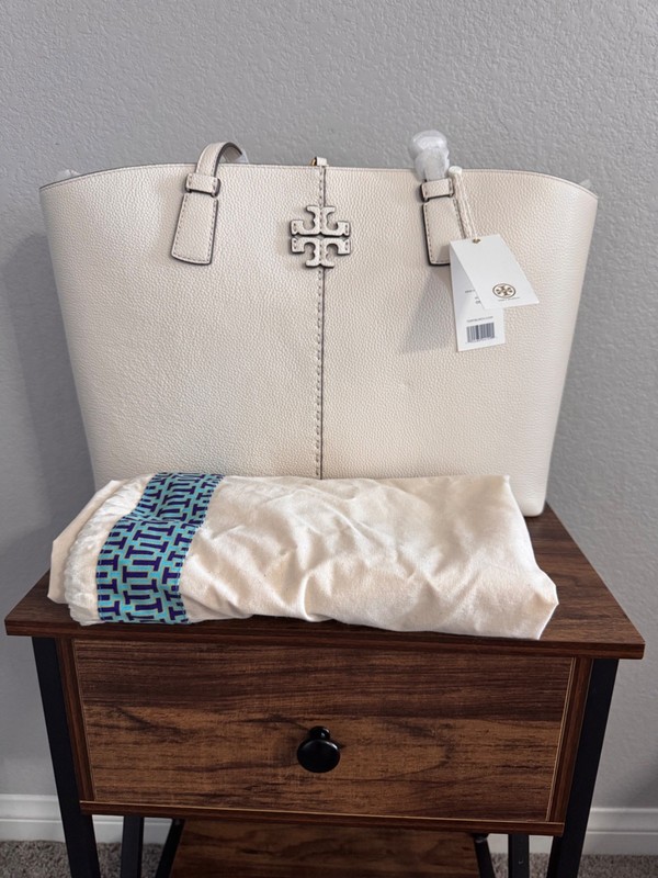 Brand New Authentic White Tory Burch Tote Bag