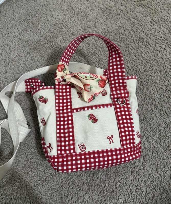 Madden Girl Red/White Gingham Tote Zip Closure Detachable Strap Inner Pockets