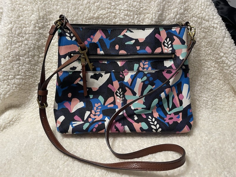 Fossil Fionia Black Multi-Color Floral Coated Canvas Leather Zip Crossbody