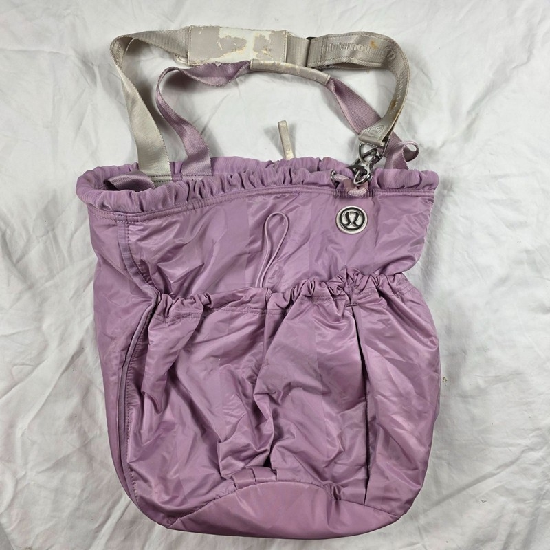 Lululemon Bliss Bag Womens Lavender Nylon Yoga Gym Tote Bag Travel Casual Cute