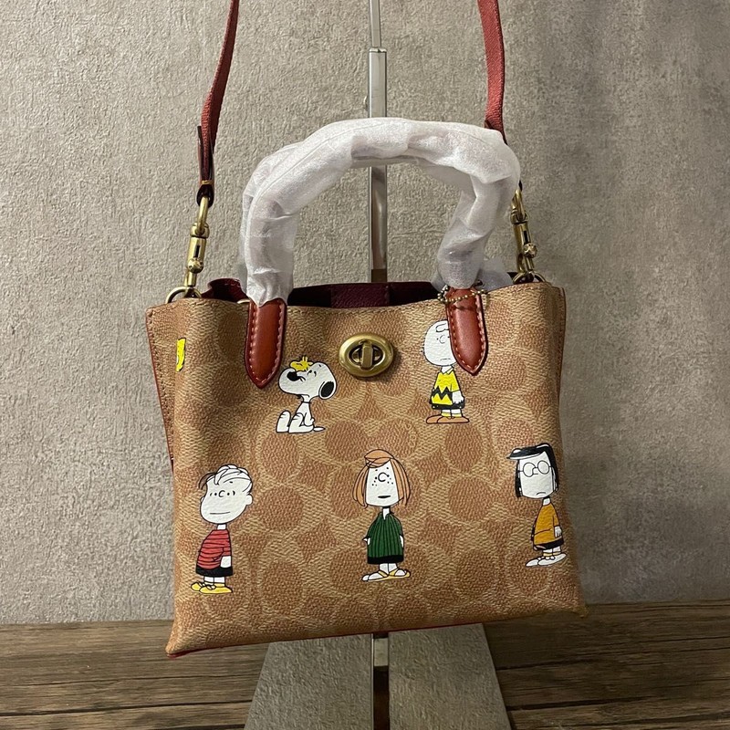 Coach X PEANUTS Willow Tote Bag 18 In Signature Canvas CBF74 Brown