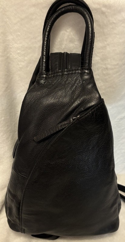 FREE PEOPLE Leather We The Free Soho Convertible Sling Bag Unisex Black Current
