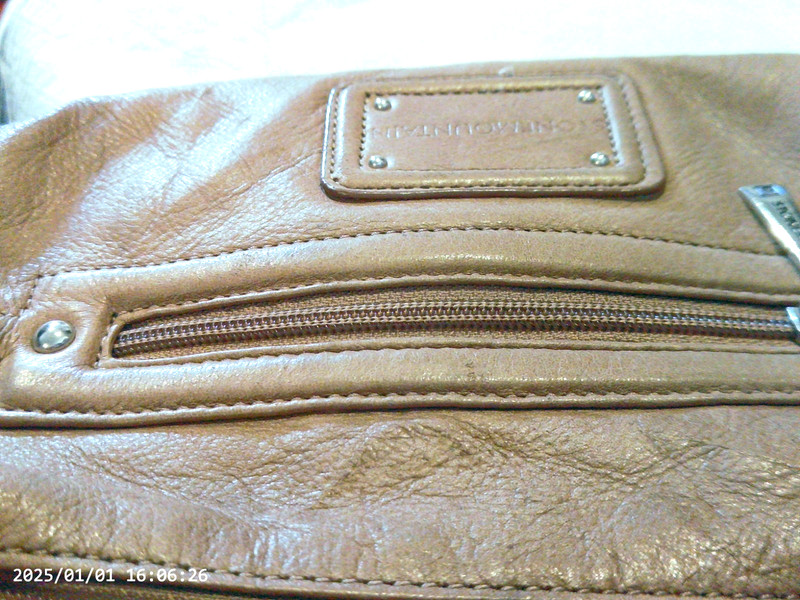 Beautiful Stone Mountain Leather Purse ( please read ) gallery