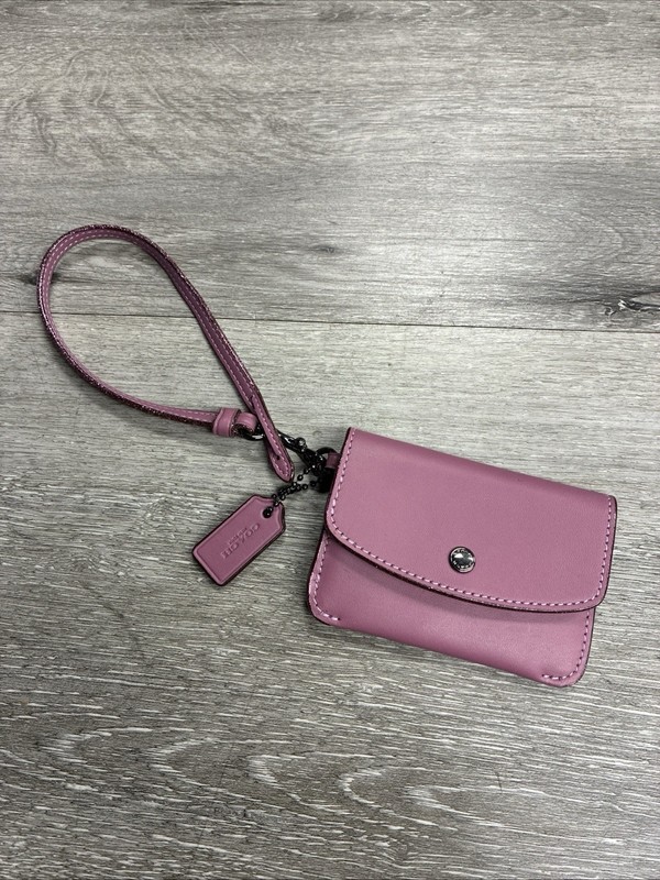 Coach 1941 Edition Wristlet Purple Glove Tanned Leather Hangtag & Strap