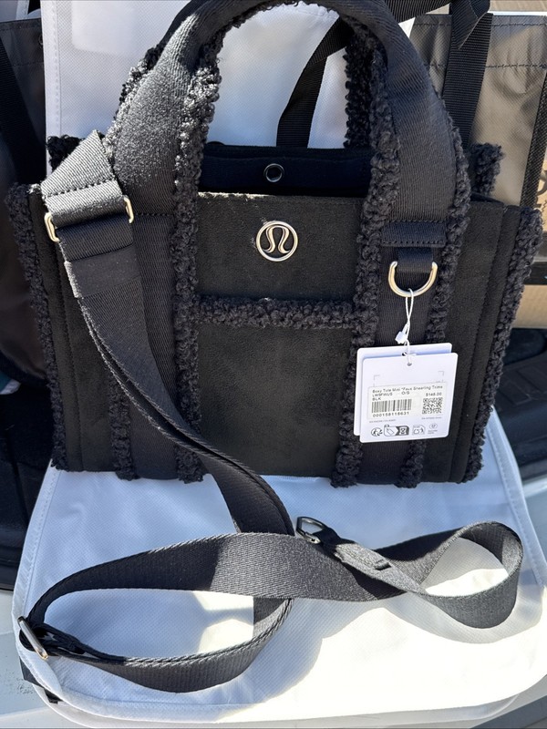 Lululemon Boxy Tote Mini Shearling Trim Black Bag with Metal Ring