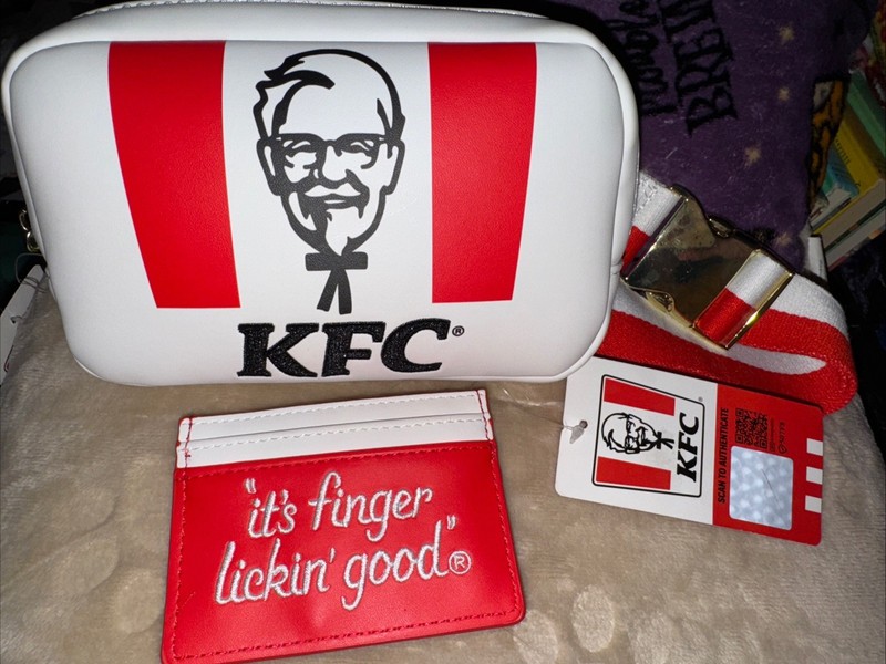 KFC Chicken Fanny Pack & Card Wallet BoxLunch Excl Kentucky Fried Chicken