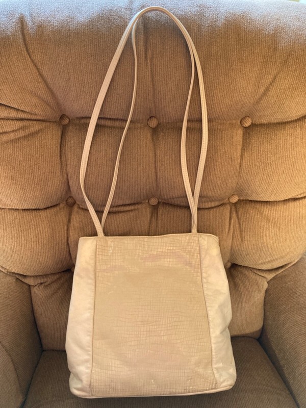 Dawli Pearlescent Ivory Leather Shoulder Bag