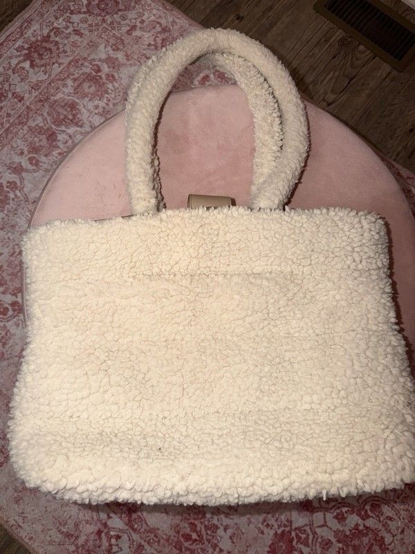 Universal Thread Cream Faux Fur Tote Top Handle Magnetic Closure Inner Pockets