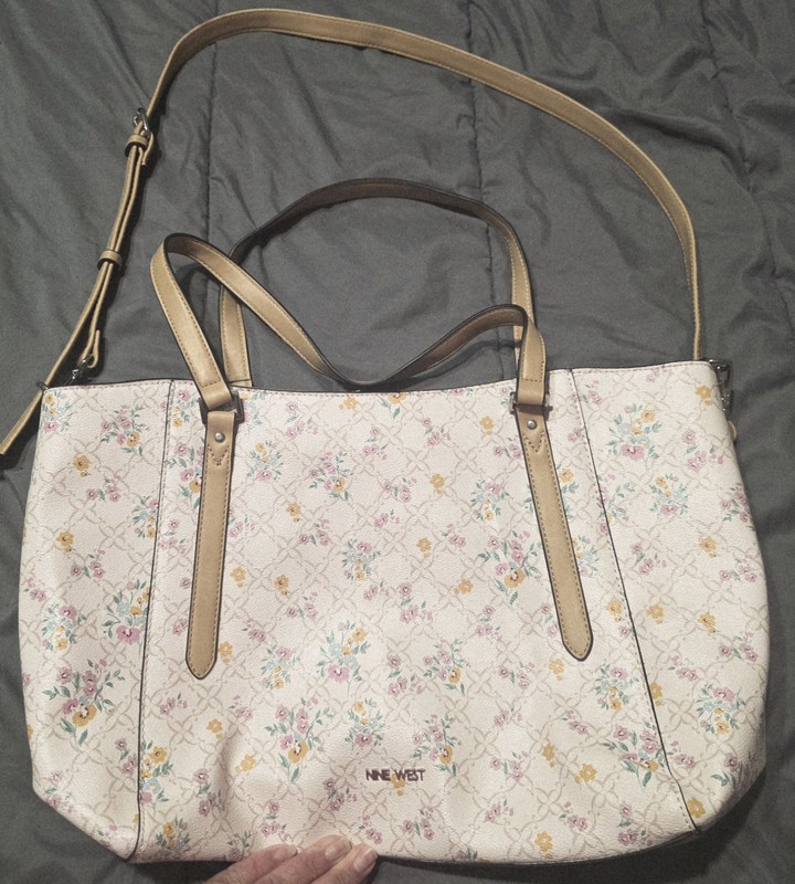Nine West Floral Large Tote Bag Magnetic Closure Double Handles Detachable Strap