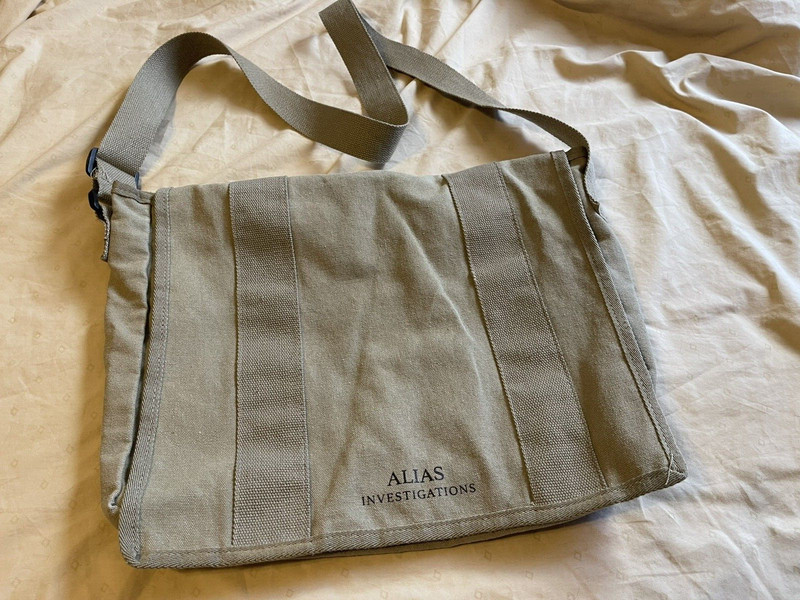 ATLAS INVESIGATIONS CANVAS TOTE BOOK BAG 14 X 10 X 2 46 IN STRAP PRE-OWNED