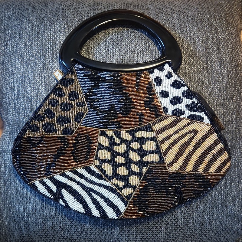 LIAN CHUANG Boutique Beaded Artisan Handbag