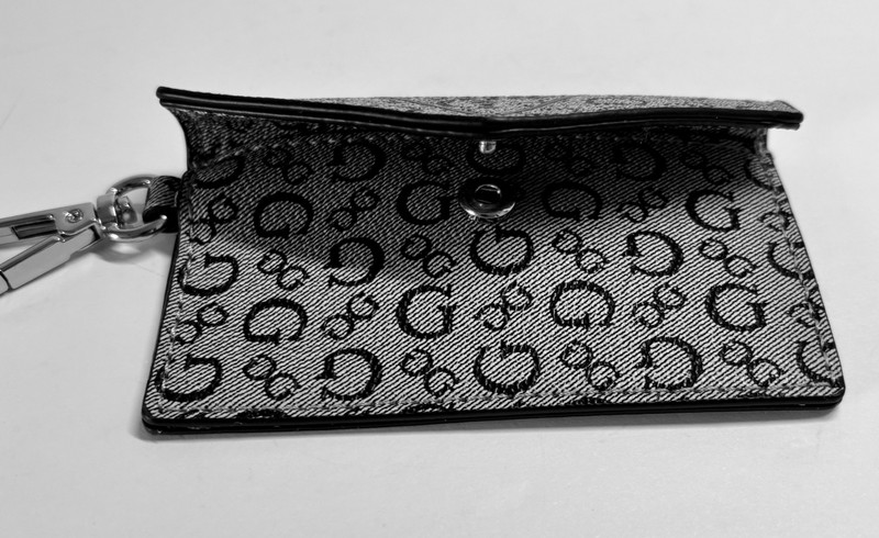 GUESS HANDBAG CHARM CARD HOLDER BLACK/GREY NWOT gallery
