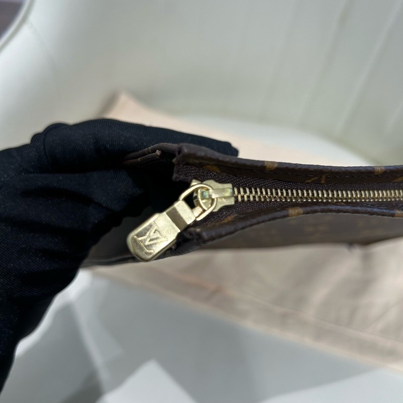 Louis Vuitton Classic Monogram Brown Toiletry Bag （25×20×5.5）cm gallery