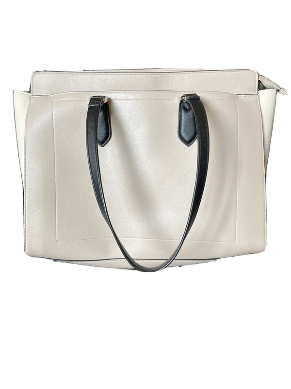 A New Day NWOT Women’s Beige Tote Handbag with Pockets Galore!!