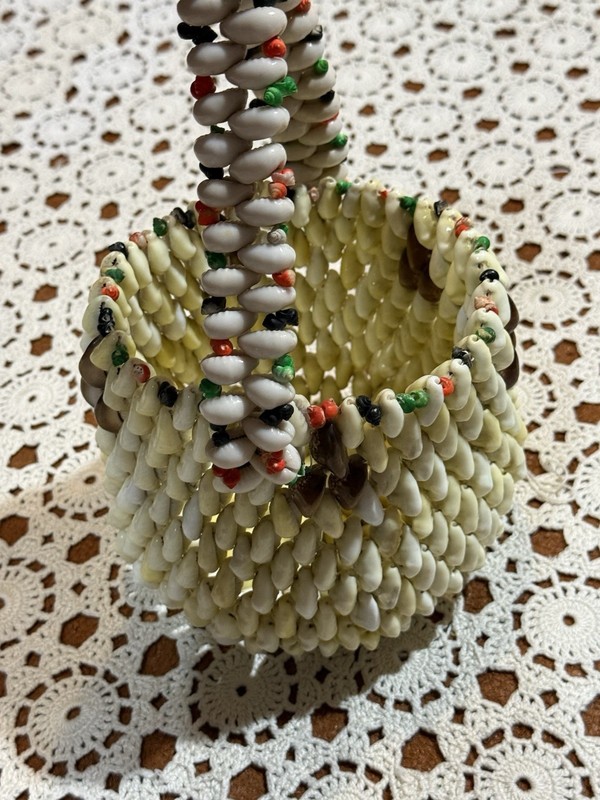 Vtg Shell Seashell Bag Purse Top Handle Boho Retro Festival Beach Photo Shoot gallery