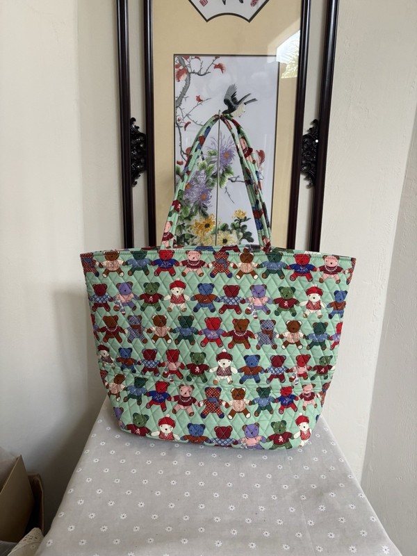 Vera Bradley Women's Outlet Cotton Essential Grand Tote Toasty Teddies gallery