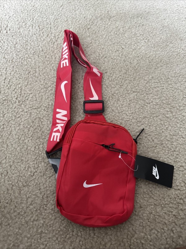 NWT Nike Mini Adjustable Sling Crossbody Shoulder Bag 5x7 gallery