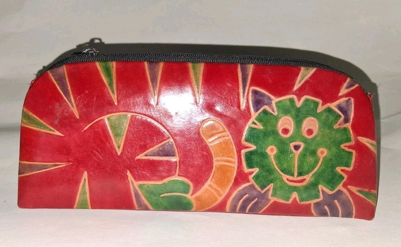 Hand Made Embossed Leather Case With Cats. Makeup,pencils,pens,jewerly 8.5″x3″