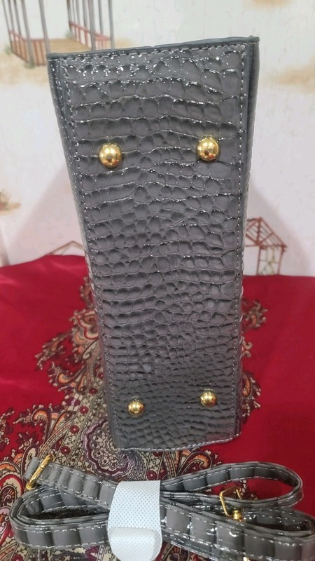 LADIES GRAY CROCODILE PATTERN LEATHER HANDBAG WITH SATCHEL CROSSBODY... gallery