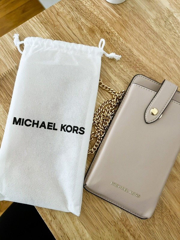 Michael Kors Fragrance Nude Pink Crossbody Phone ID/Card Case Gold Chain Strap gallery