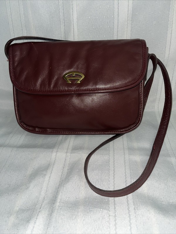 Etienne Aigner vintage dark burgandy leather shoulder bag