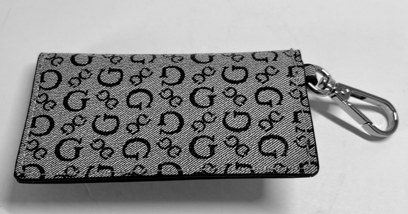 GUESS HANDBAG CHARM CARD HOLDER BLACK/GREY NWOT gallery