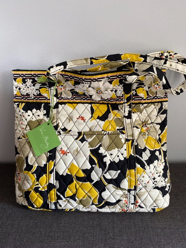 NWT Vera Bradley Holiday Tote Dogwood Pattern Yellow Floral Retired