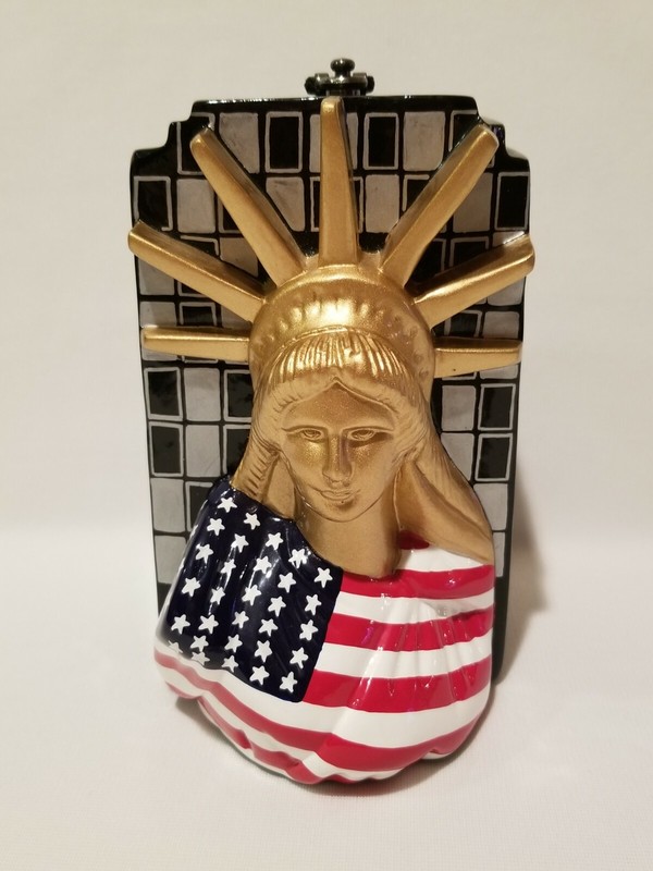 Timmy Woods Beverly Hills Wood Statue Of Liberty Lady Patriotic Shoulder Purse