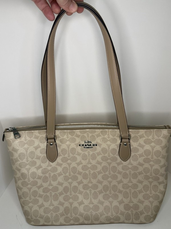 Coach Gallery Tote Bag In Signature Canvas CW381 Tan/Taupe gallery