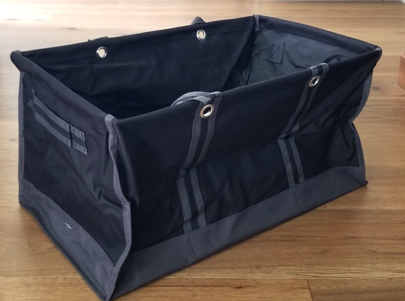 NEW in Package! Thirty One DELUXE Utility Tote Black Colorblock 31