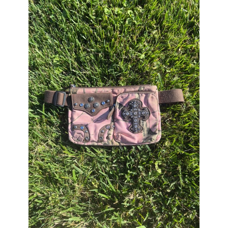 Pink Realtree Camo Fanny Pack Rhinestone Cross Studded Waist Bag Y2K Western