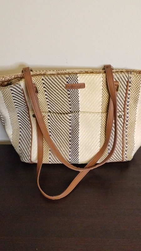 Sakroots Striped Beige Brown Black White Zip Women’s Shoulder Bag Zipper Accent