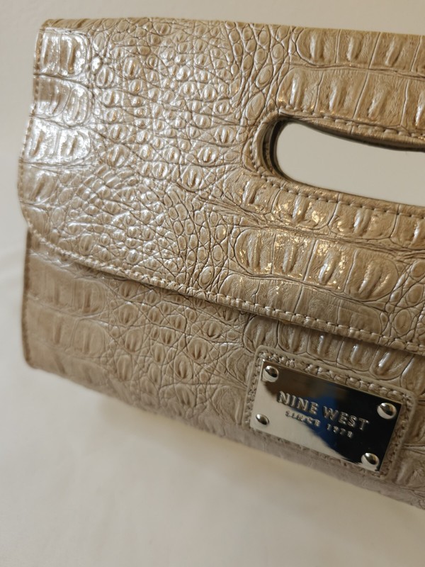 Nine West Clutch Me Up Metallic Gold Faux Croc Alligator Purse NEW TAGS NICE!