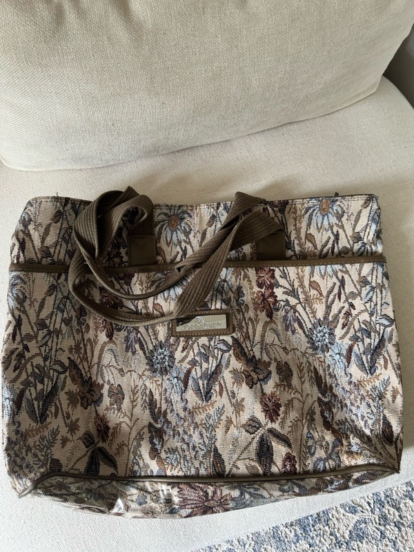 Jordache Floral Tapestry Tote Bag Beige Brown Blue Zip Closure Women’s Lined