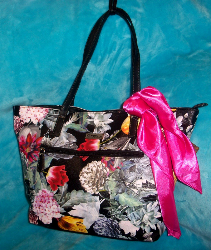 New W/ $169 Tag STONE MOUNTAIN Floral Shoulder Scarf Bag-LARGE W/ Phone Pocket gallery