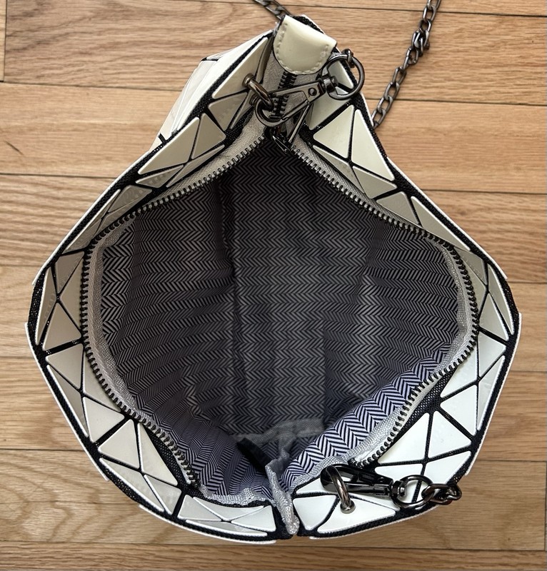 Geometric Tile Pattern Purse, Detachable Gunmetal Strap White & Black Unique gallery